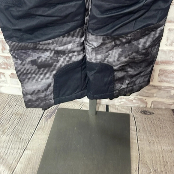 Weatherproof 32 degrees snowsuit - Picture 3 of 6